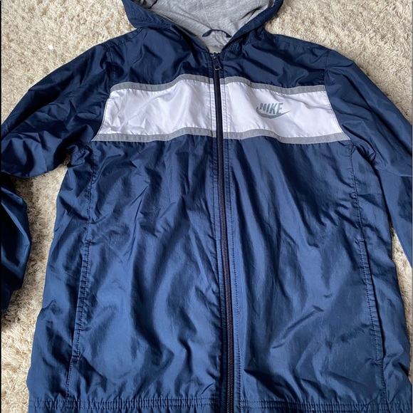 Nike Rainjacket Hoodie - Picture 2 of 5